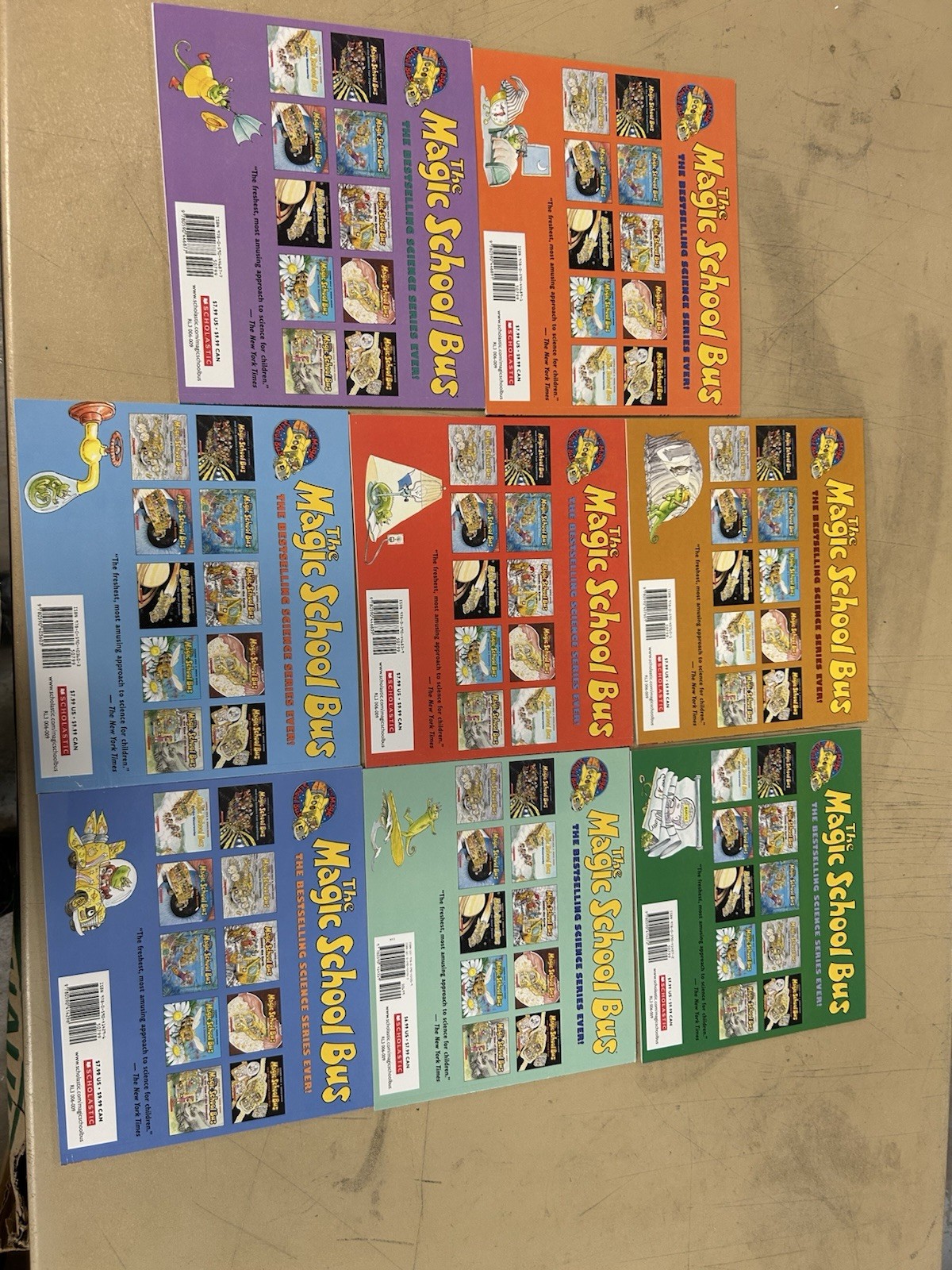 SCHOLASTIC The Magic School Bus Books Set Of 8 Books, Joanna Cole & Bruce Degen