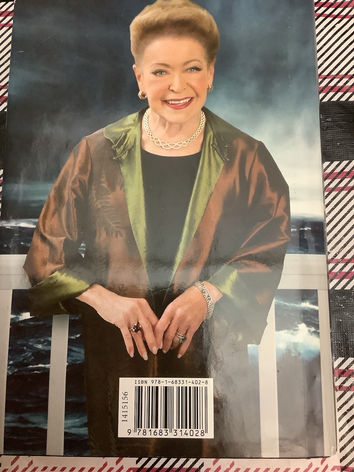 Mary Higgins Clark Large Print Lot Two Little Girls In Blue All By Myself Alone