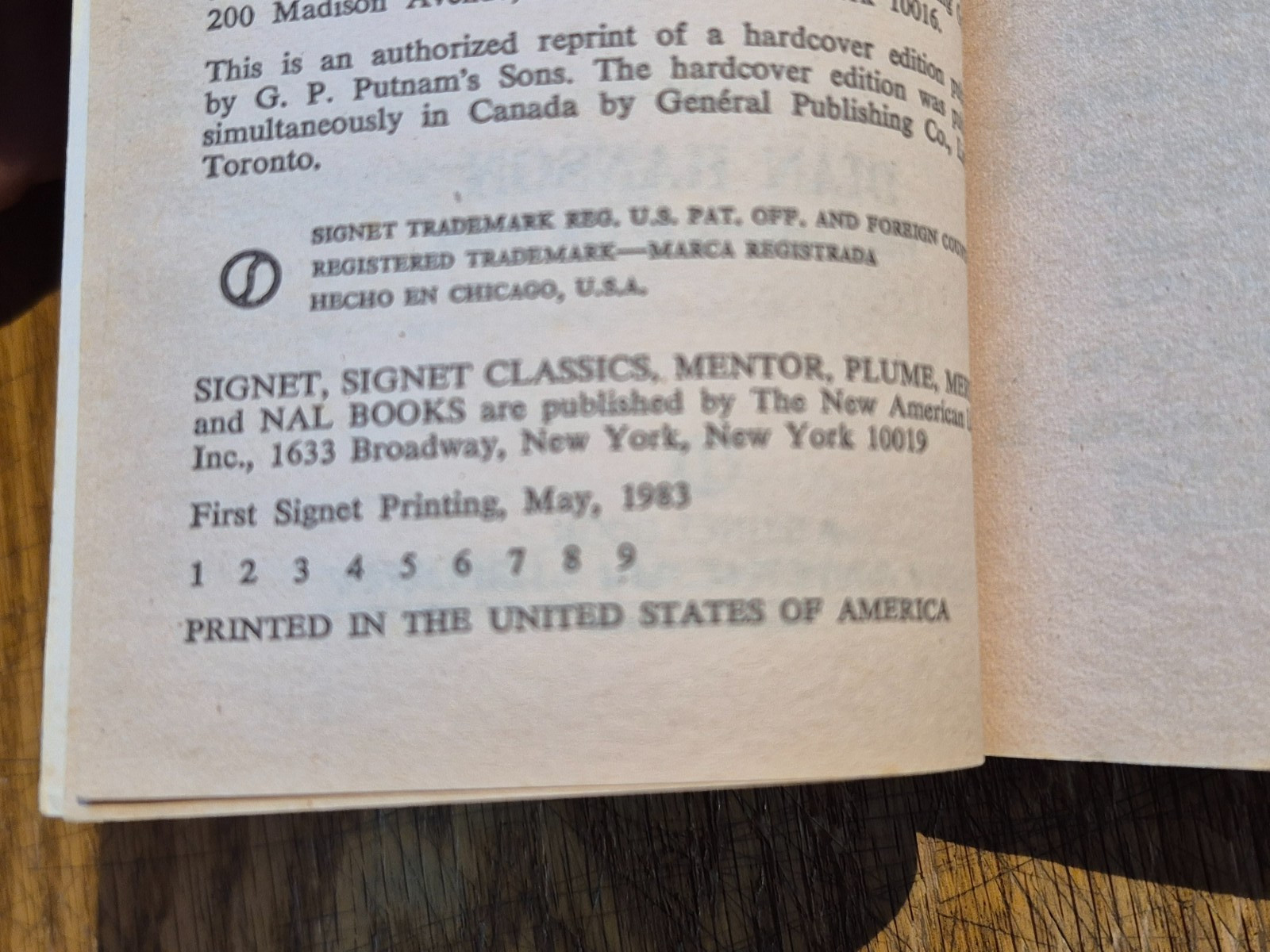How to Pick up a Man: Dian Hanson. First Signet Printing. 1983