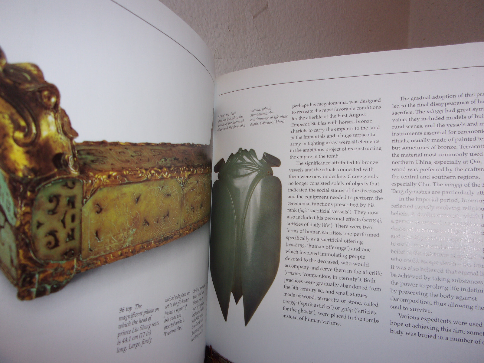 ANCIENT CHINA by MAURIZIO SCARPARI….HARDBOUND….2000…BARNS & NOBLE
