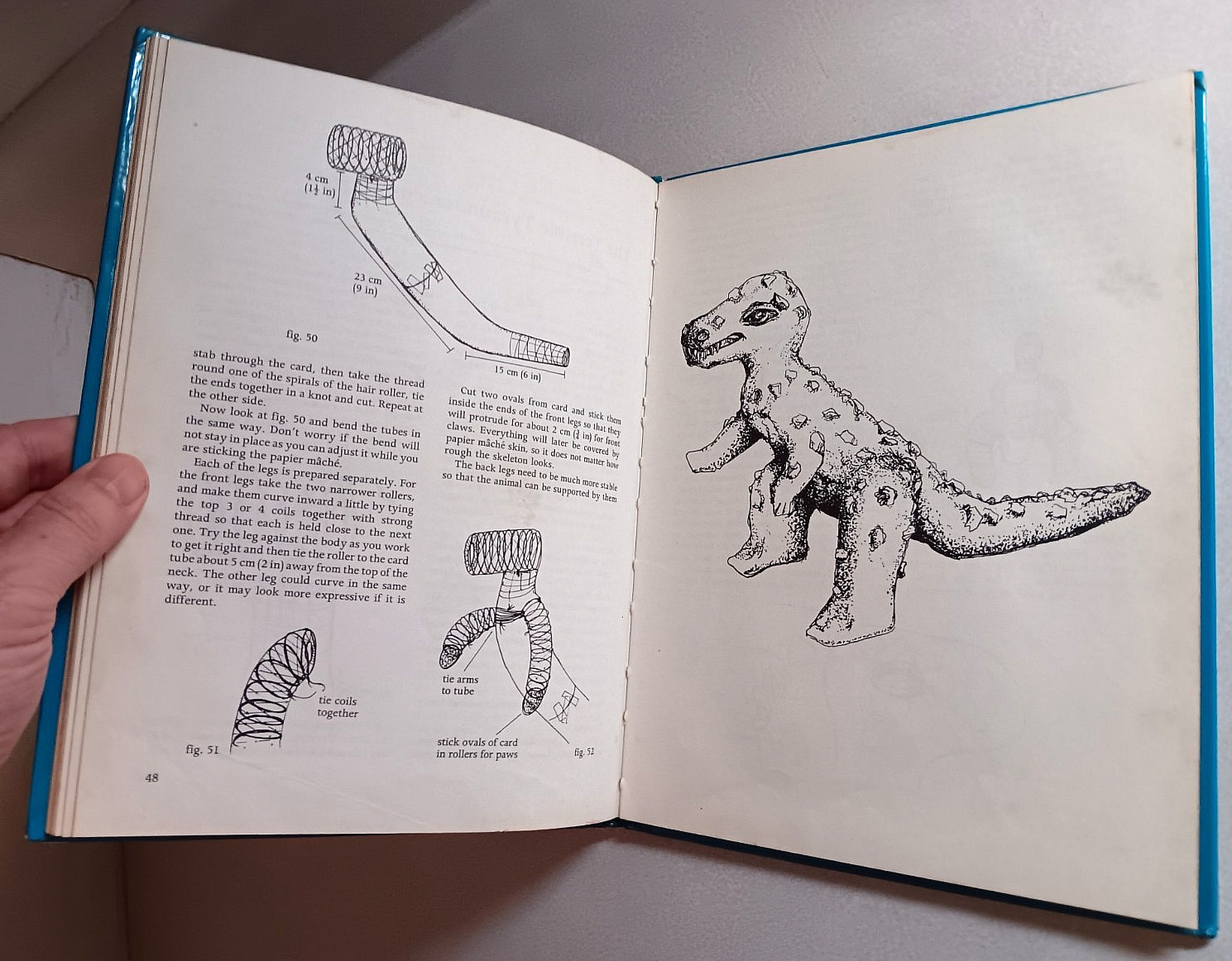 MAKE A PREHISTORIC MONSTER BY AUDREY VINCENTE DEAN 1977 HARDCOVER