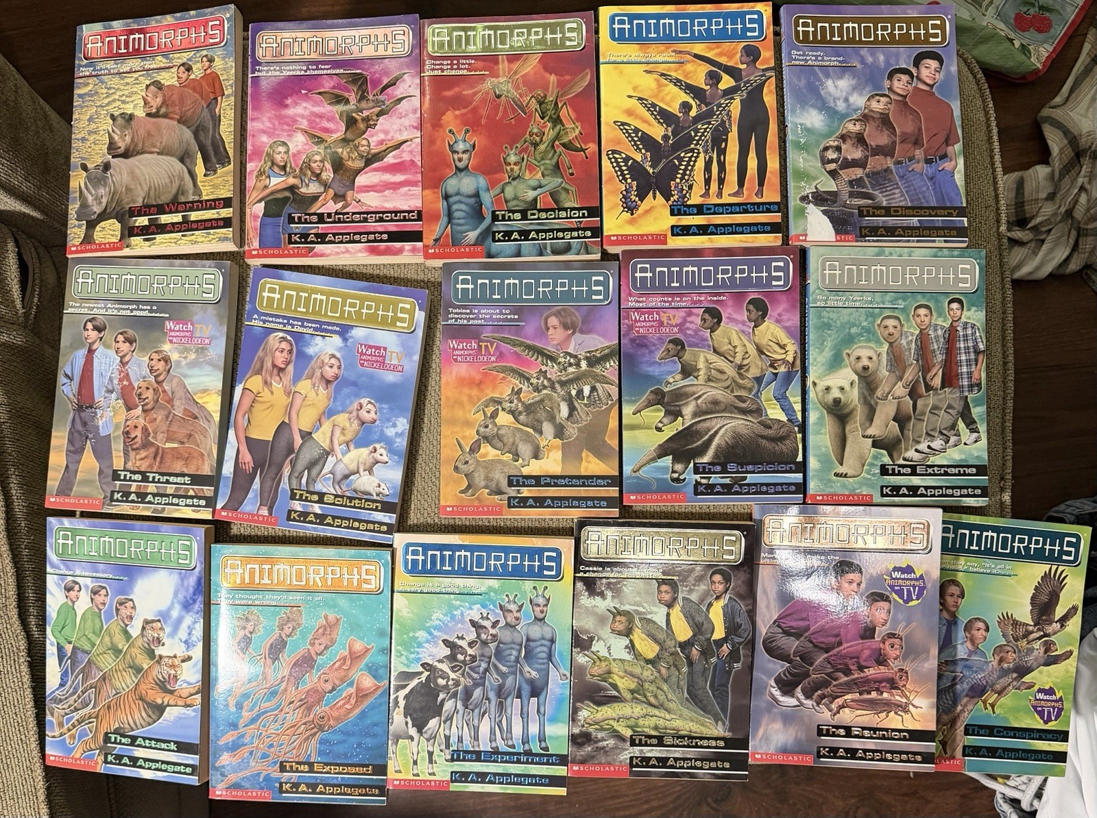 COMPLETE SET Animorphs by K.A. Applegate Paperback Lot, Scholastic, Sci-Fi