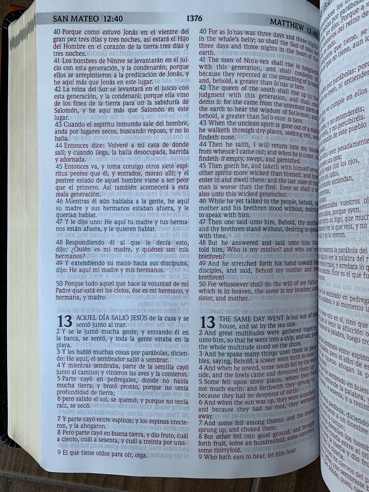 BIBLIA BILINGUE REINA VALERA1960/KJV Bilingual Bible PIEL FABRICADA 10 PUNTOS