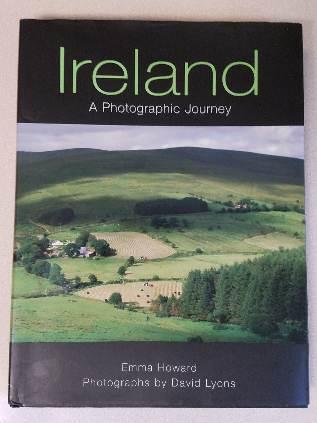 Ireland A Photographic Journey By Emma Howard Photo’s By David Lyons HC Book
