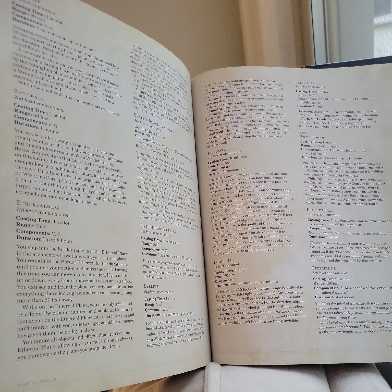 Dungeons and Dragons Player’s Handbook – ACCEPTABLE condition, read description
