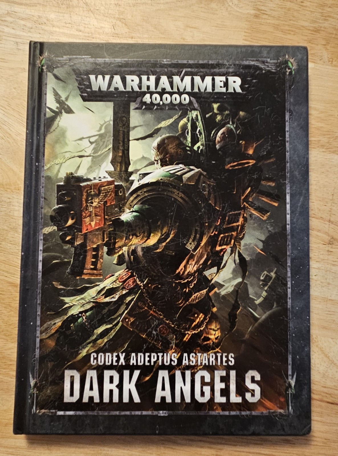 Warhammer 40k – CODEX Adeptus Astartes – DARK ANGELS – Hardcover – 2017