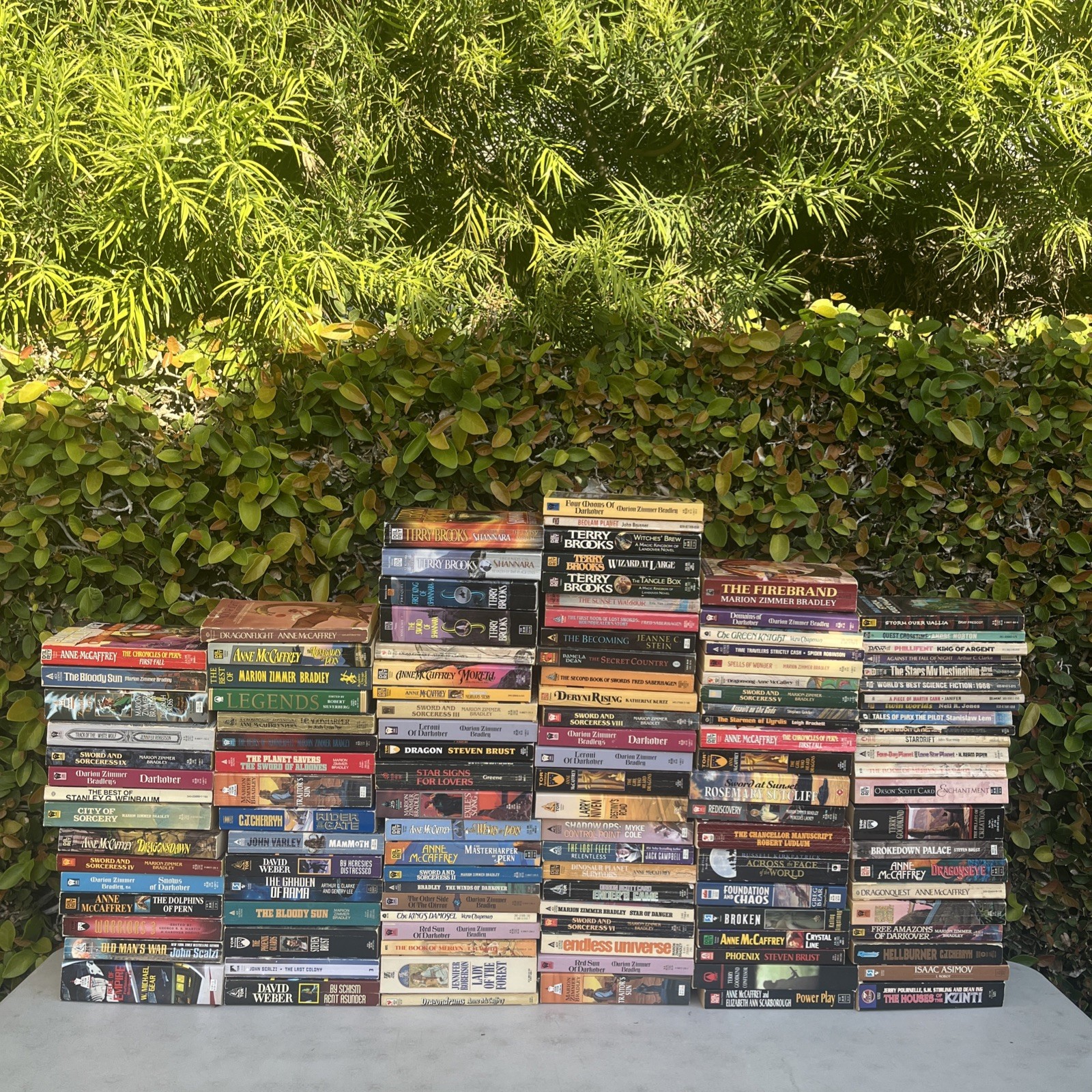 HUGE 122 BOOK LOT Vintage/Modern Mix Sci-Fi Fantasy Paperback Science Fiction