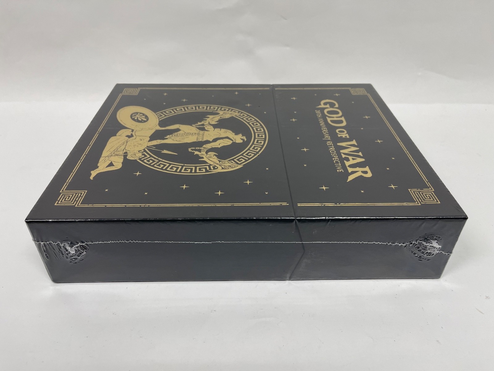 God of War 20th Anniversary Retrospective Deluxe Edition Hardcover 2 Book Set