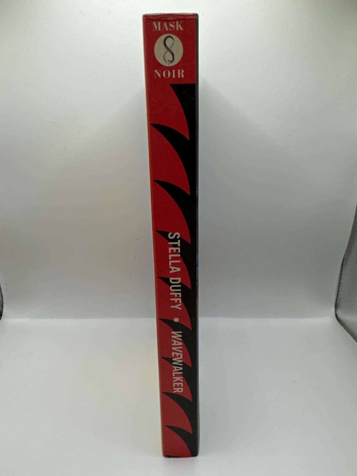Wavewalker (A Mask Noir Title) By Stella Duffy