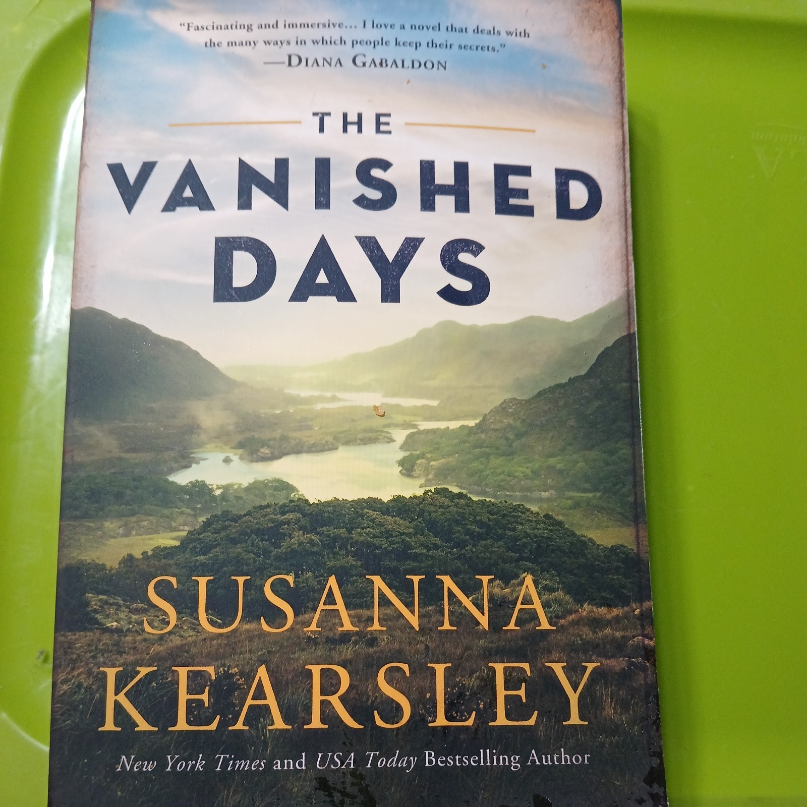Vanished Days by Susanna Kearsley (2021, Trade Paperback)