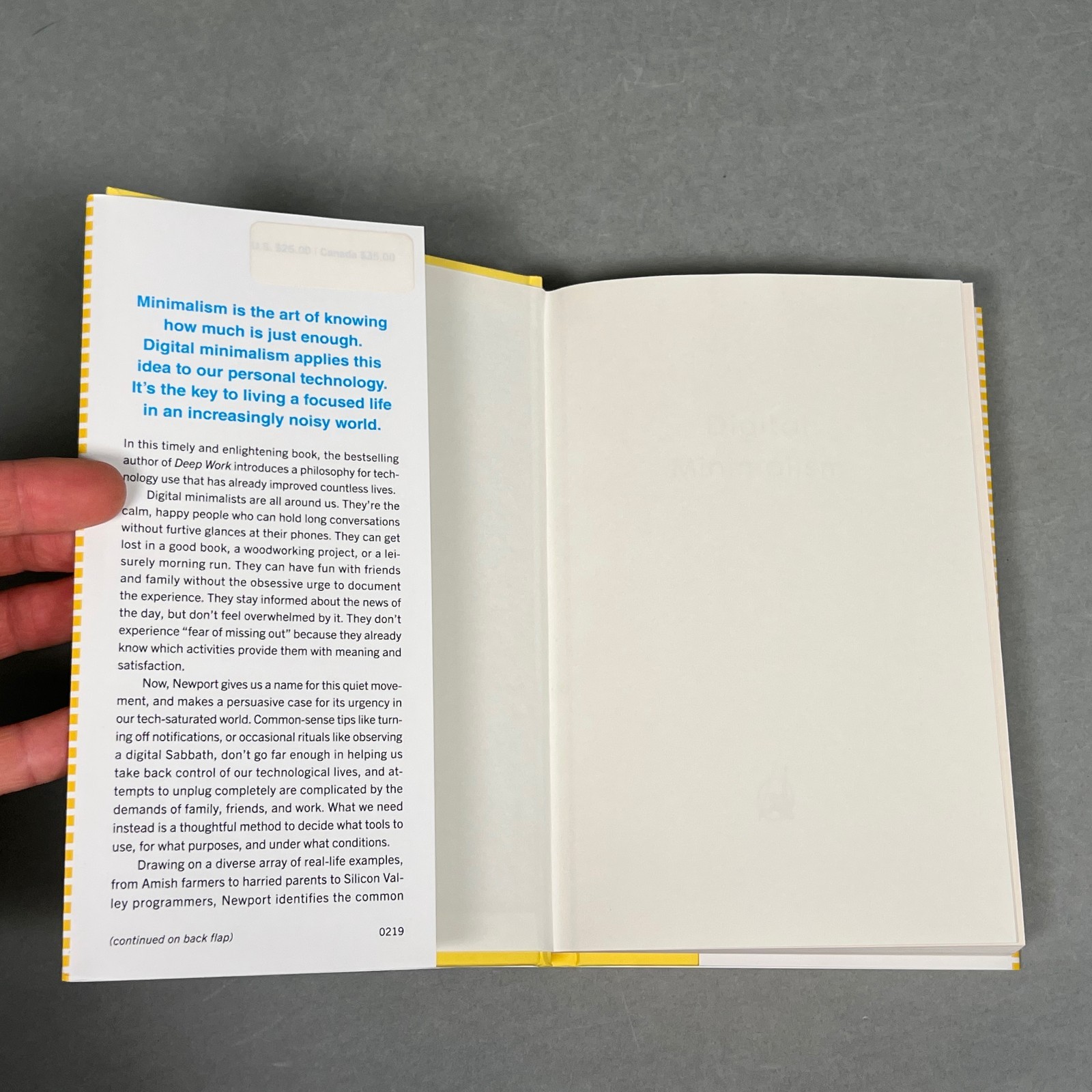 Digital Minimalism: Choosing a Focused – Hardcover, by Newport Cal – VERY GOOD