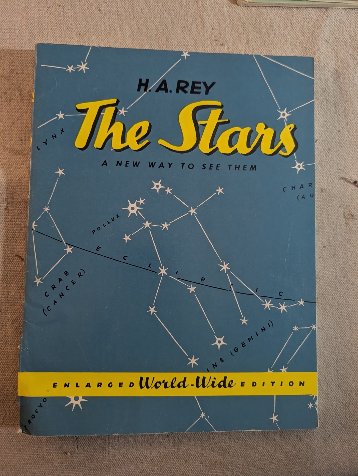 “The Stars: A New Way to See Them” 1980 Vintage Astrology Paperback by H. A. Rey