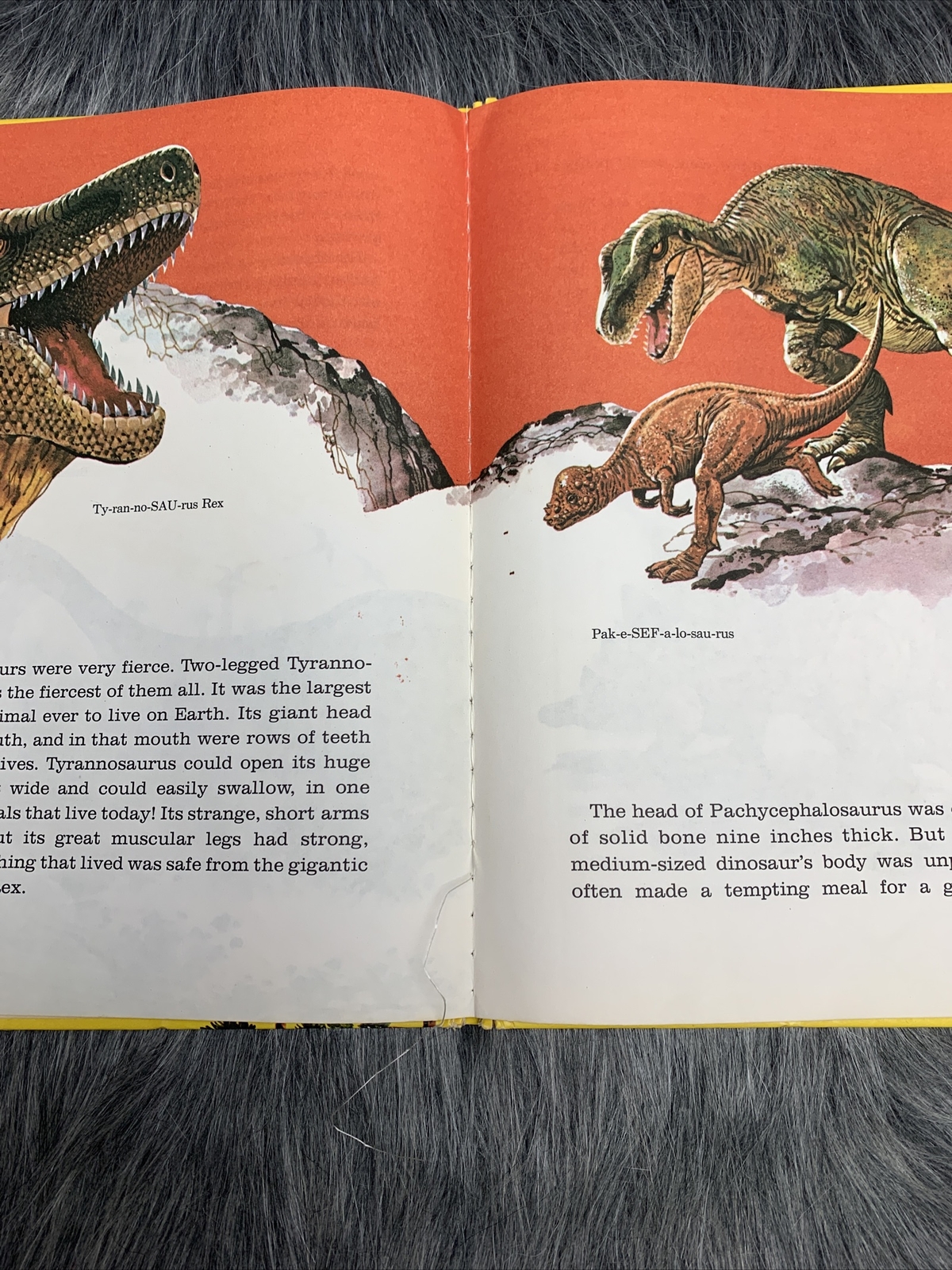 A Golden Book Dinosaurs Giants Of The Past By Eileen Daly C.1974 illust Rod Ruth