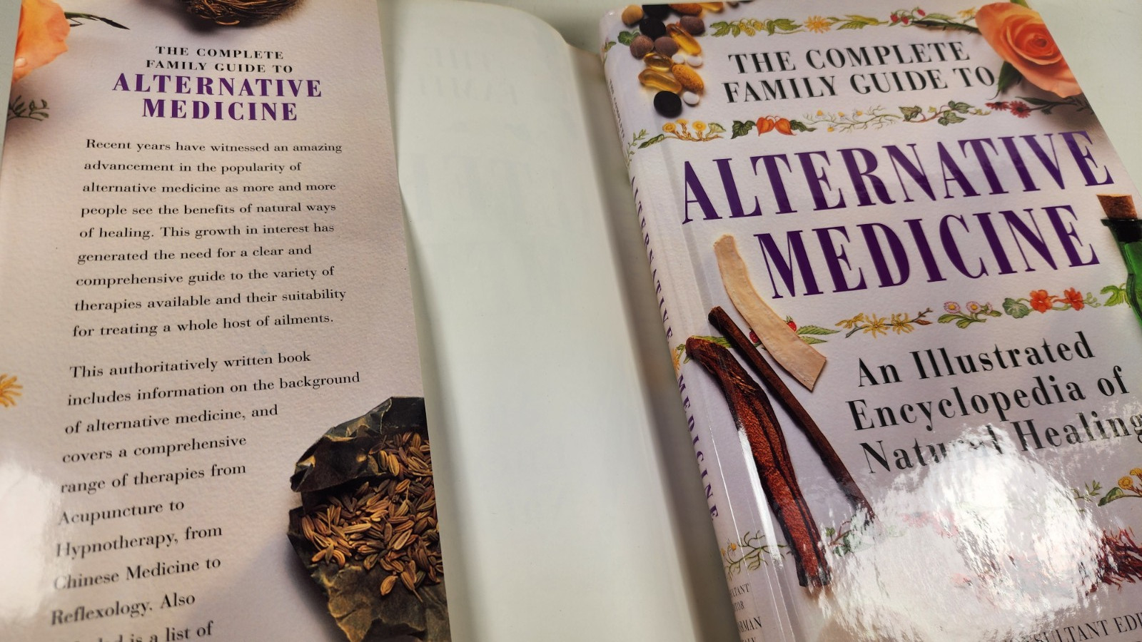 The Complete Family Guide to Alternative Medicine: Illustrated HC DJ 1996