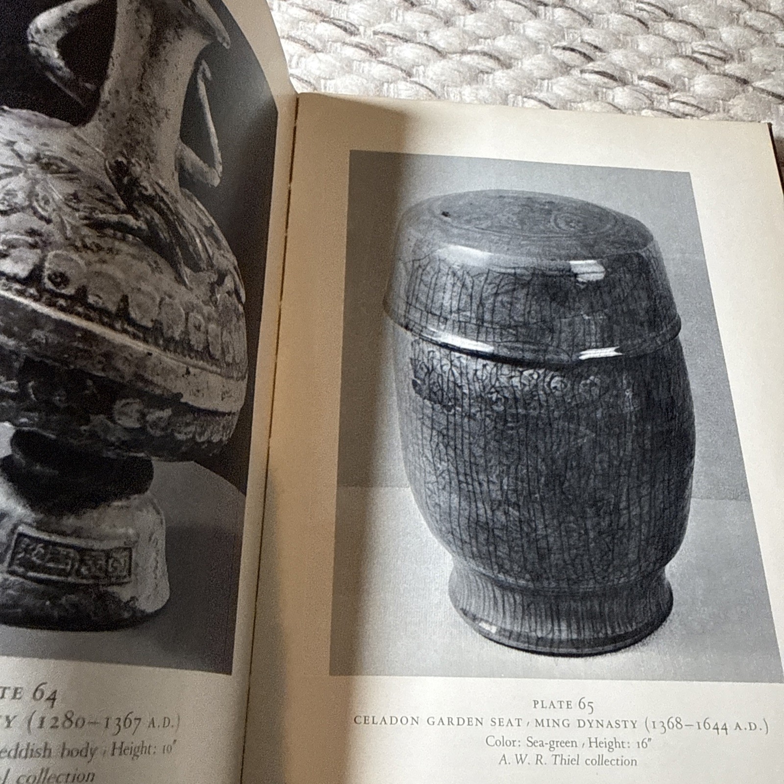 Chinese Pottery And Stoneware By Thiel, Albert W. R.