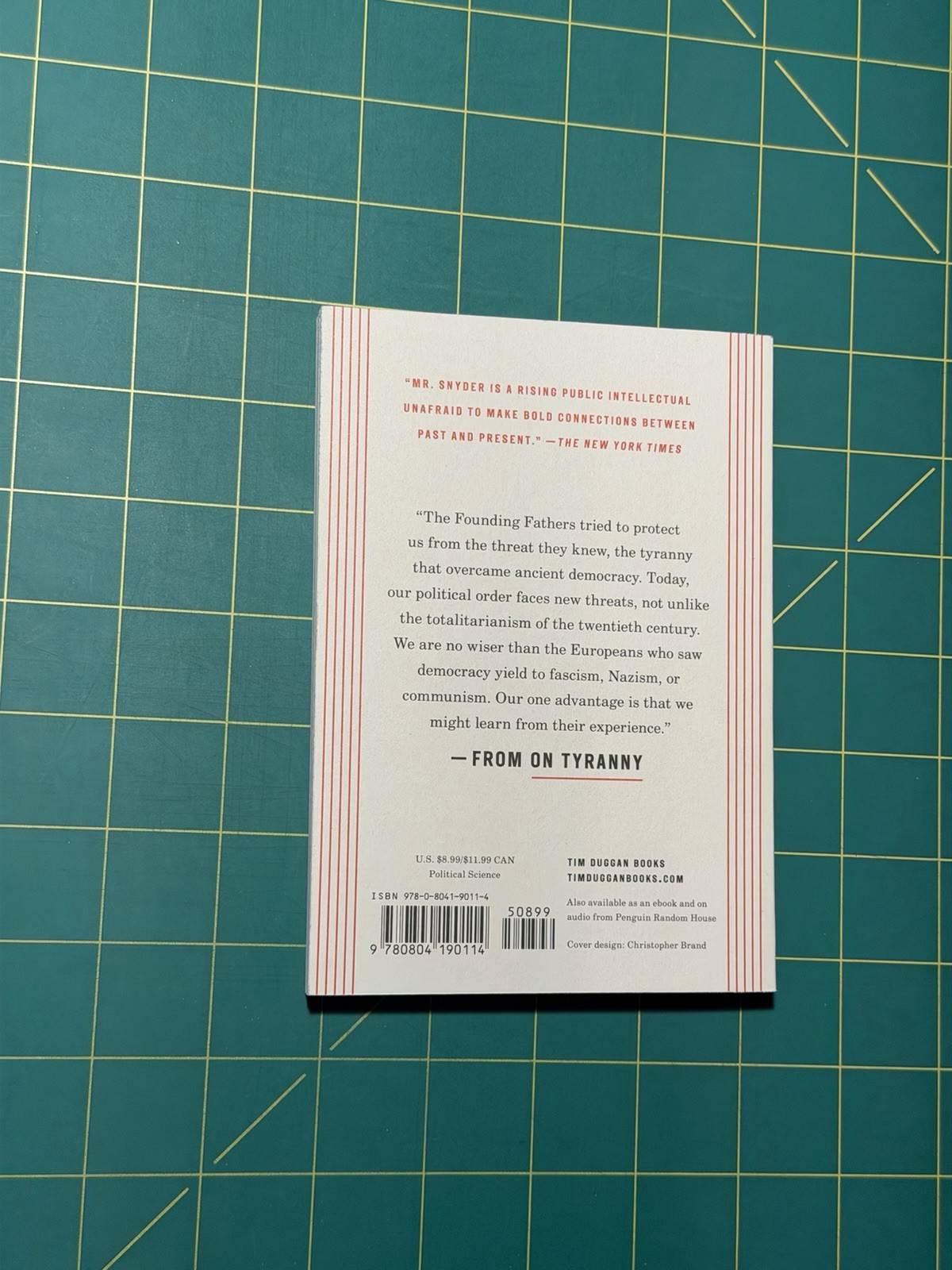 On Tyranny : Twenty Lessons from the Twentieth Century by Timothy Snyder (2017,