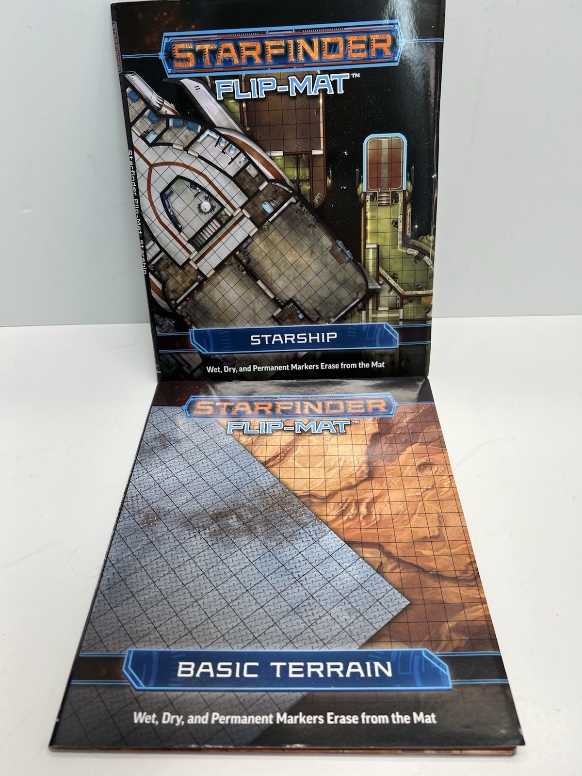 2 Starfinder Flip-Mats : Starship & Basic Terrain by Paizo Staff (2018, Game)