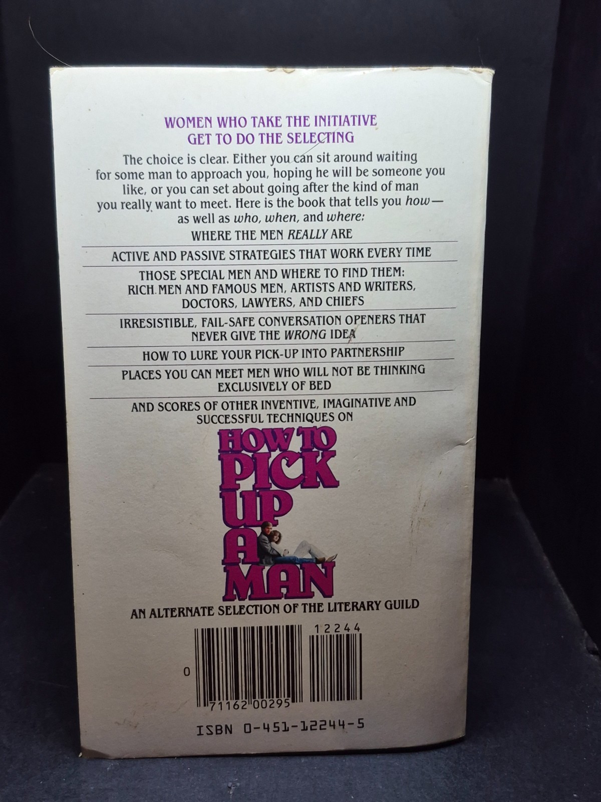How to Pick up a Man: Dian Hanson. First Signet Printing. 1983