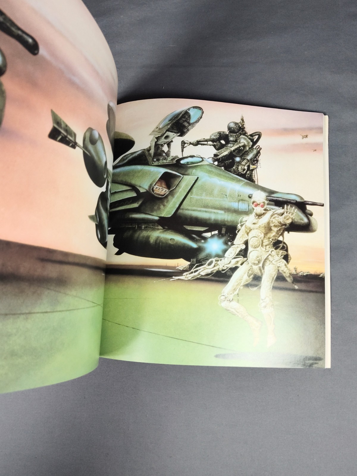 1985 Lightship Jim Burns Art Book First Edition Paper Tiger Limpback