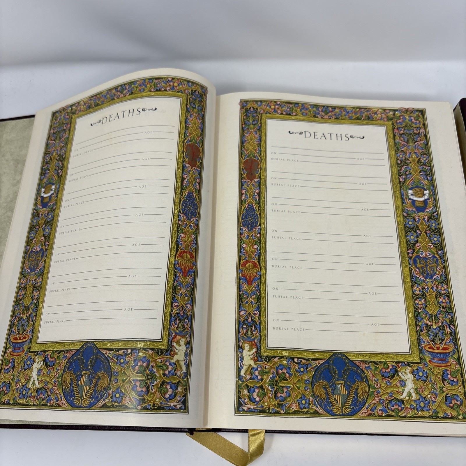 Vintage Holy Bible Illuminated Family Edition Full Color Lionheart Gold Gilted