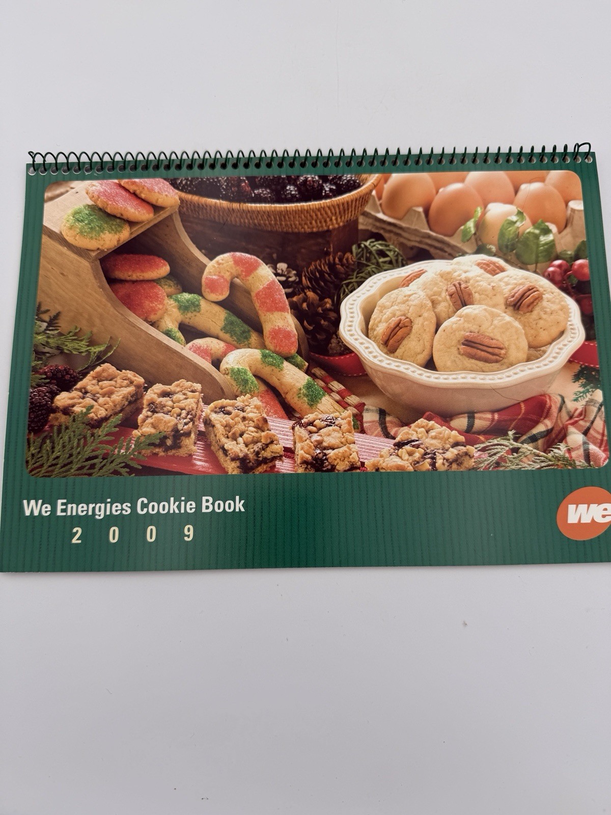 Lot of4 Wisconsin Electric WE Energies Christmas Cookie Cookbooks 2009-2013