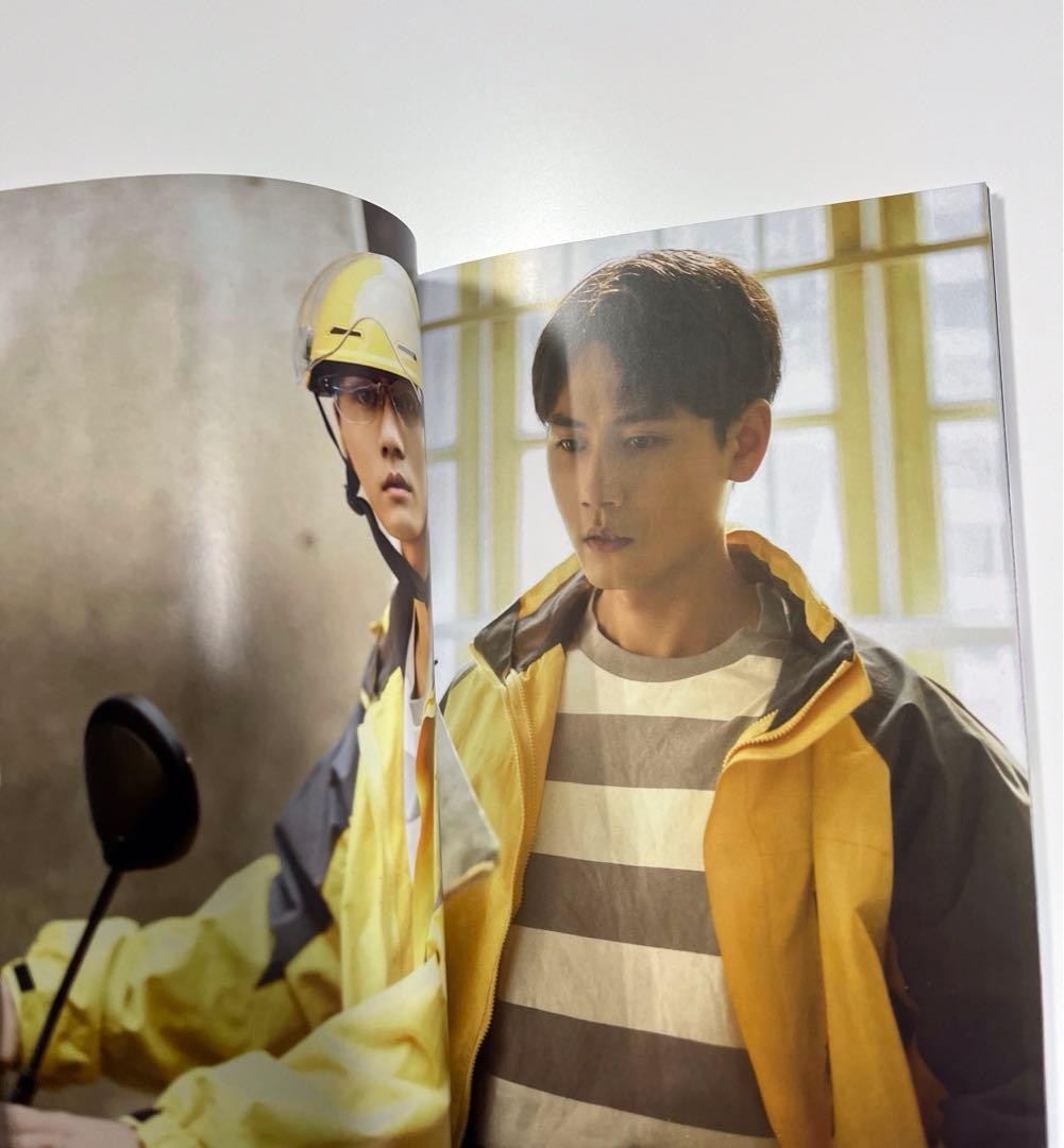 Xie Yuwan Photobook 14x21cm 64 pages Japanese idol photo book