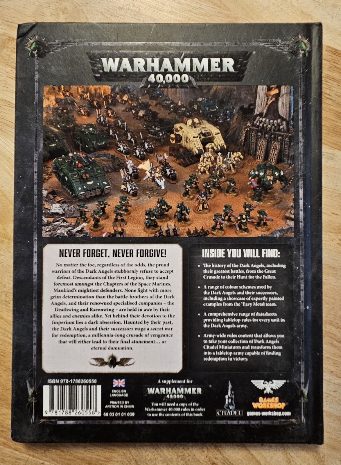 Warhammer 40k – CODEX Adeptus Astartes – DARK ANGELS – Hardcover – 2017