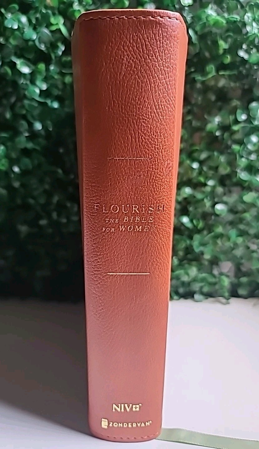 Flourish: The NIV Bible for Women, Leathersoft, Brown