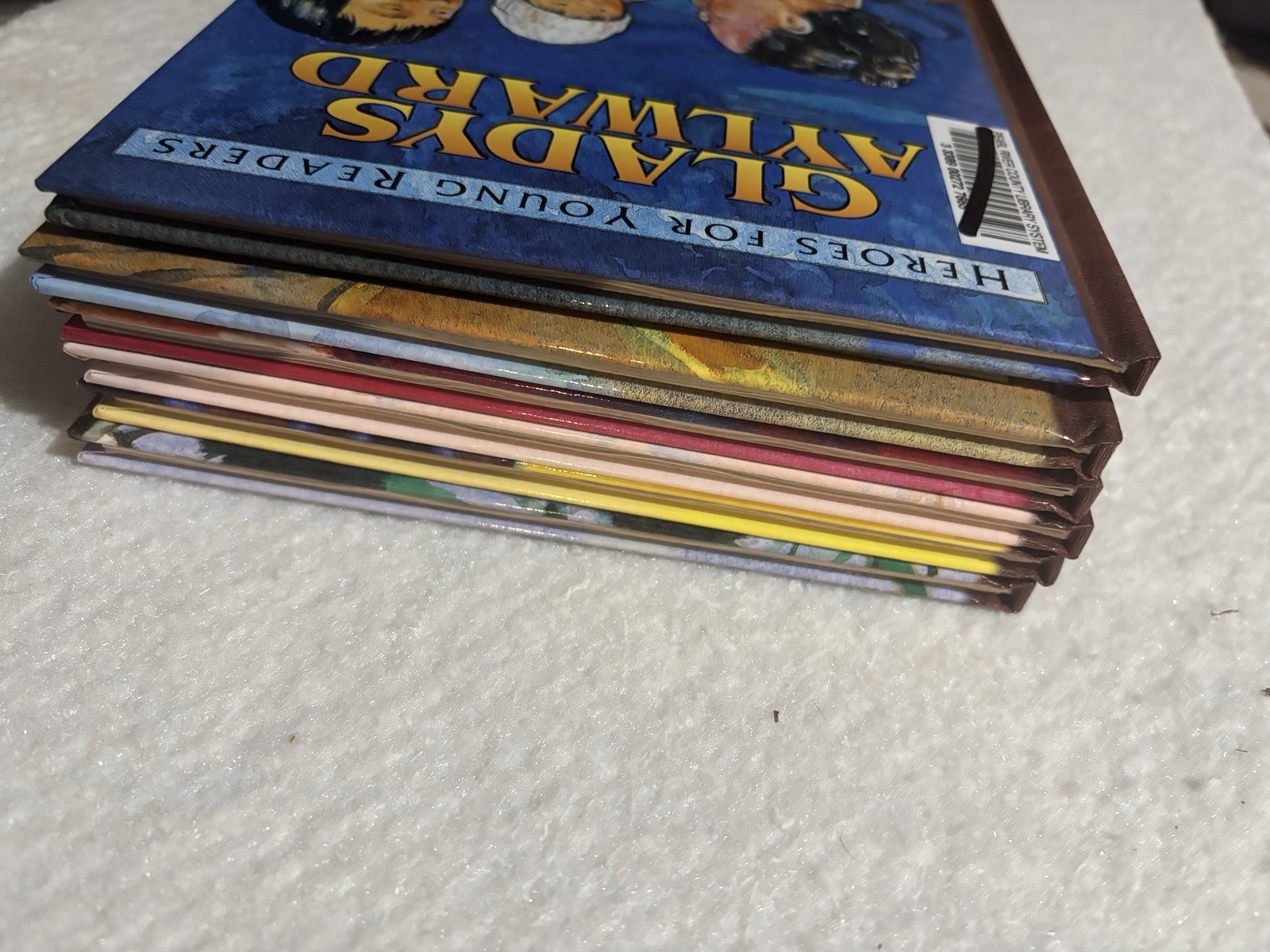 Heroes For Young Readers Lot Of 7 Books Moloche / Pollard YWAM Publishers HC