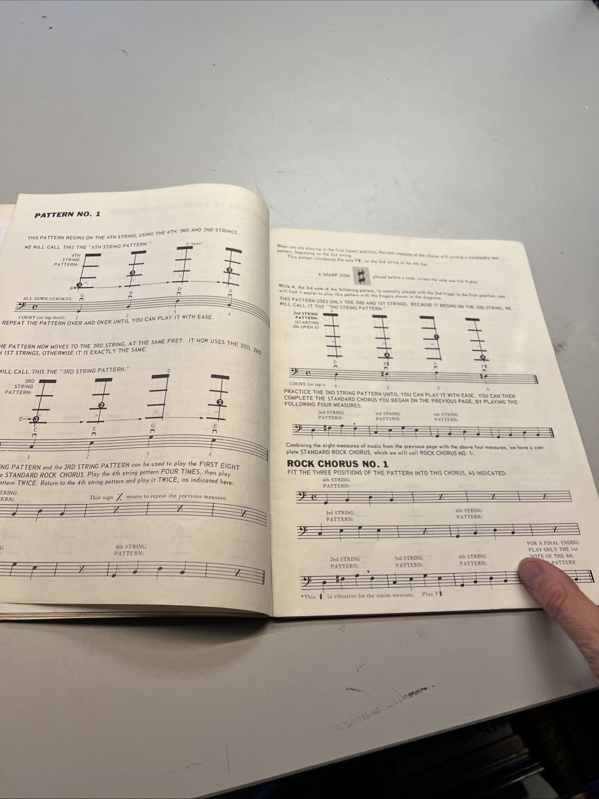 learn how to play the Alfred Way electric bass by morton manus