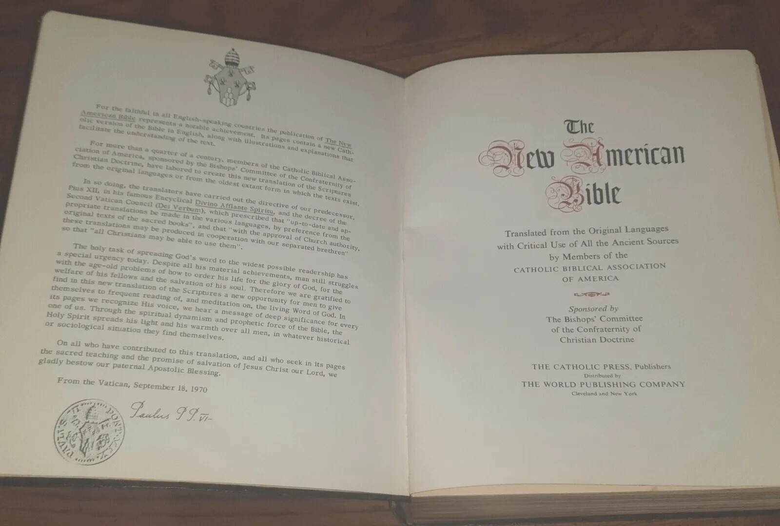 The New American Bible Flexible Cover Catholic Press Three Column 1st Edition