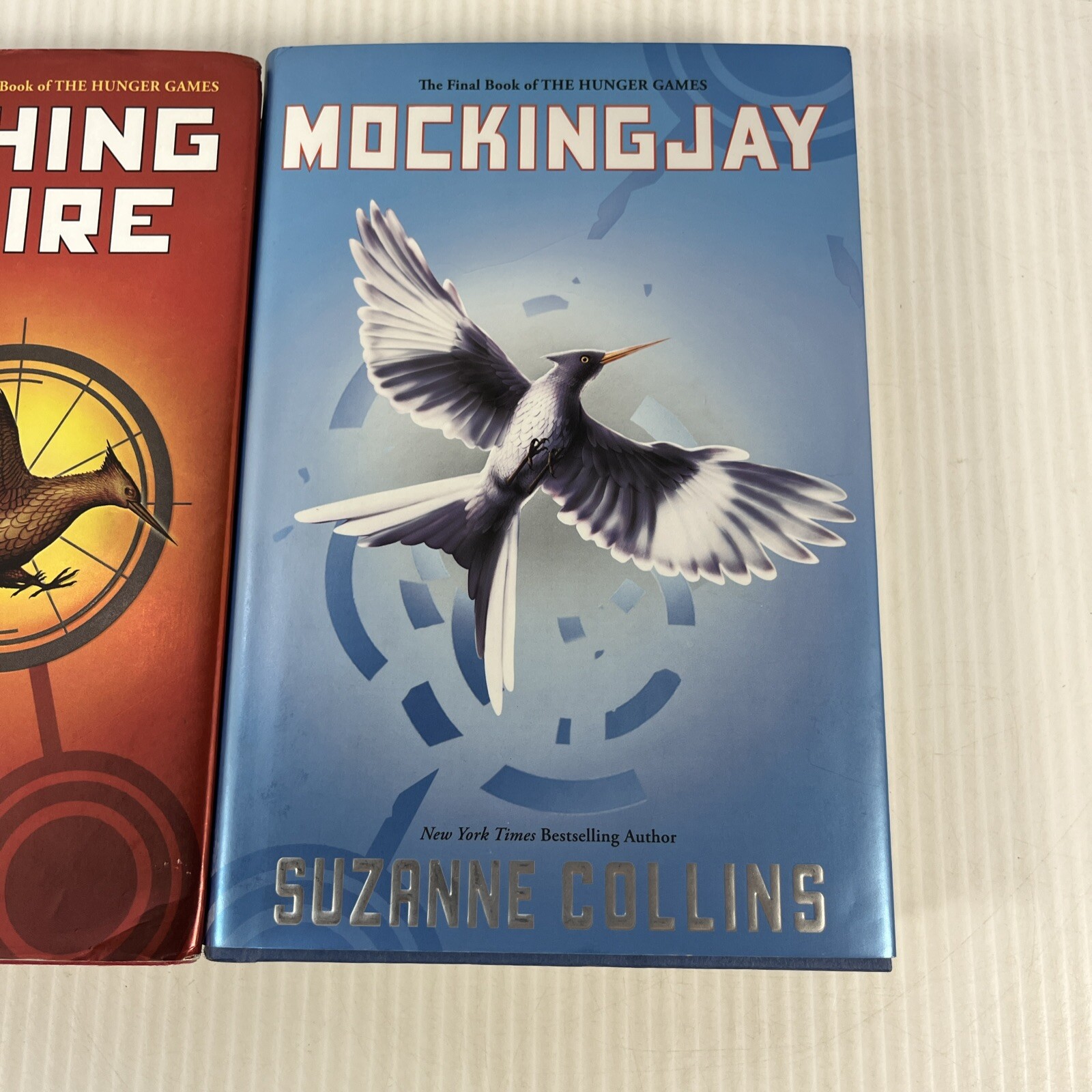 SUZANNE COLLINS Hunger Games Book Lot 2 Catching Fire Mockingjay Hardcovers
