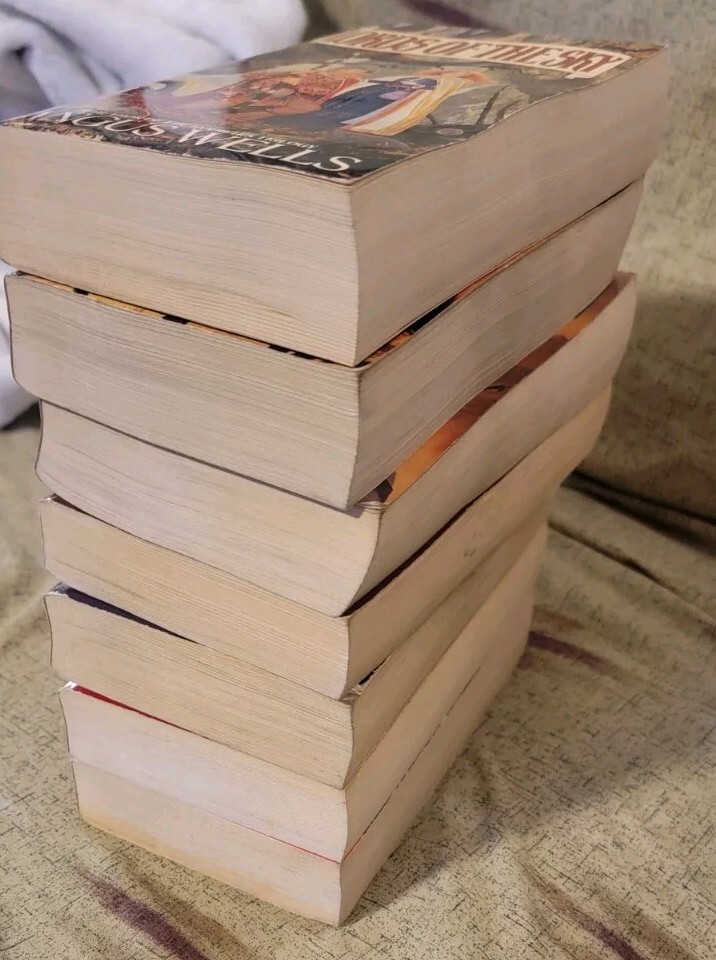 3V Set THE GODWARS + 4 More Angus Wells Books- Fbdn Mgc, Dk Mgc, Wld Mgc +4 More