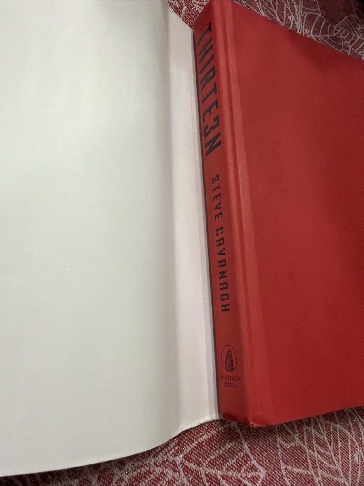 Thirteen: A Novel (Eddie Flynn) – Hardcover By Cavanagh, Steve – First Edition
