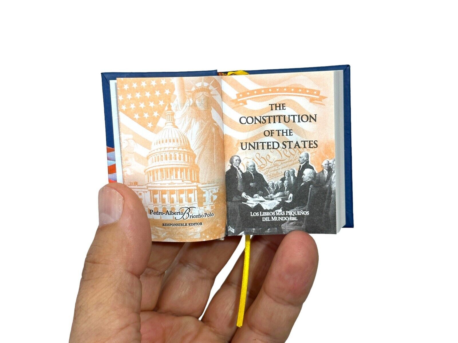 The Constitution of the United States mini book 2.50″ H in English and Spanish