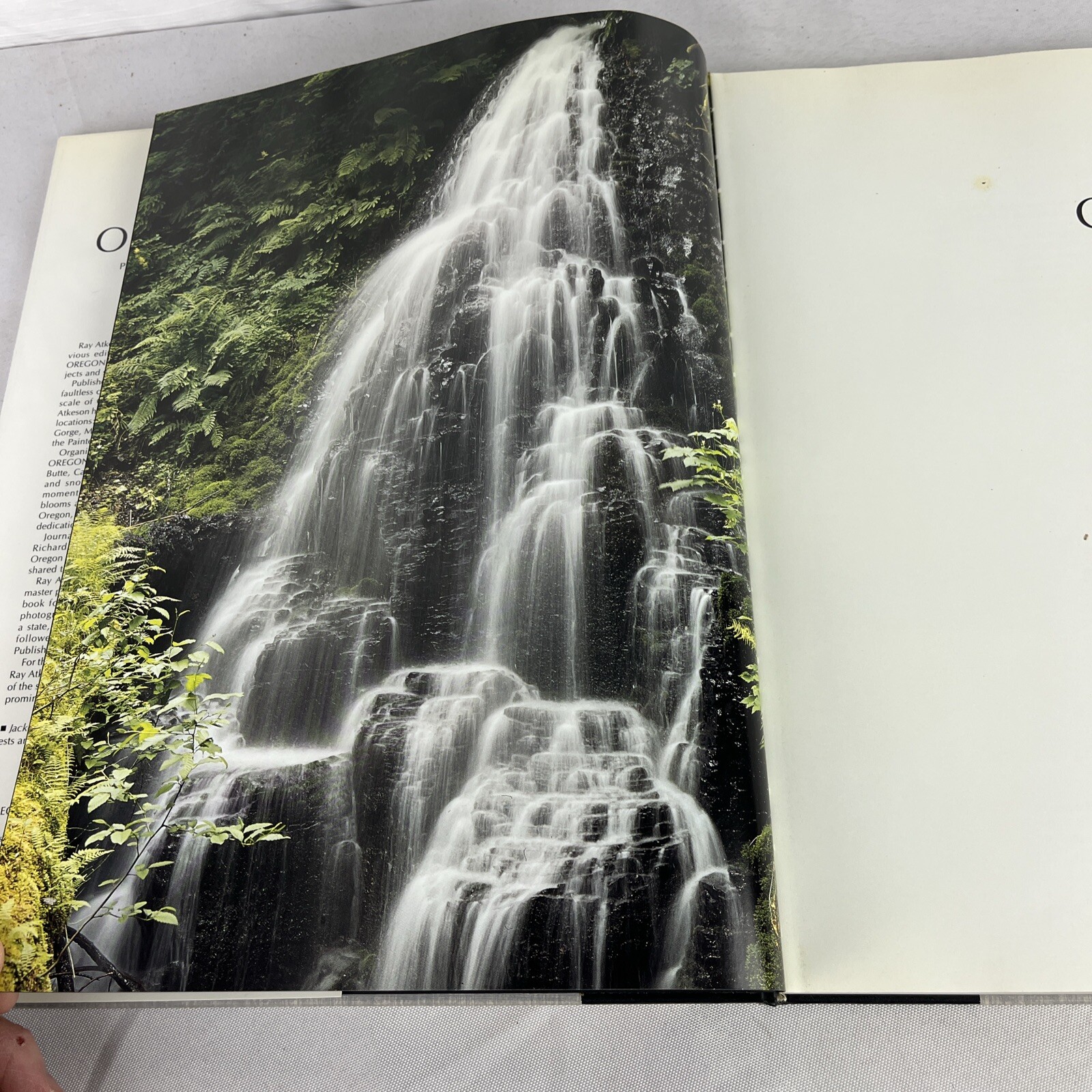 OREGON III SIGNED by Ray Atkeson & Richard Ross – HC/DJ – 1987
