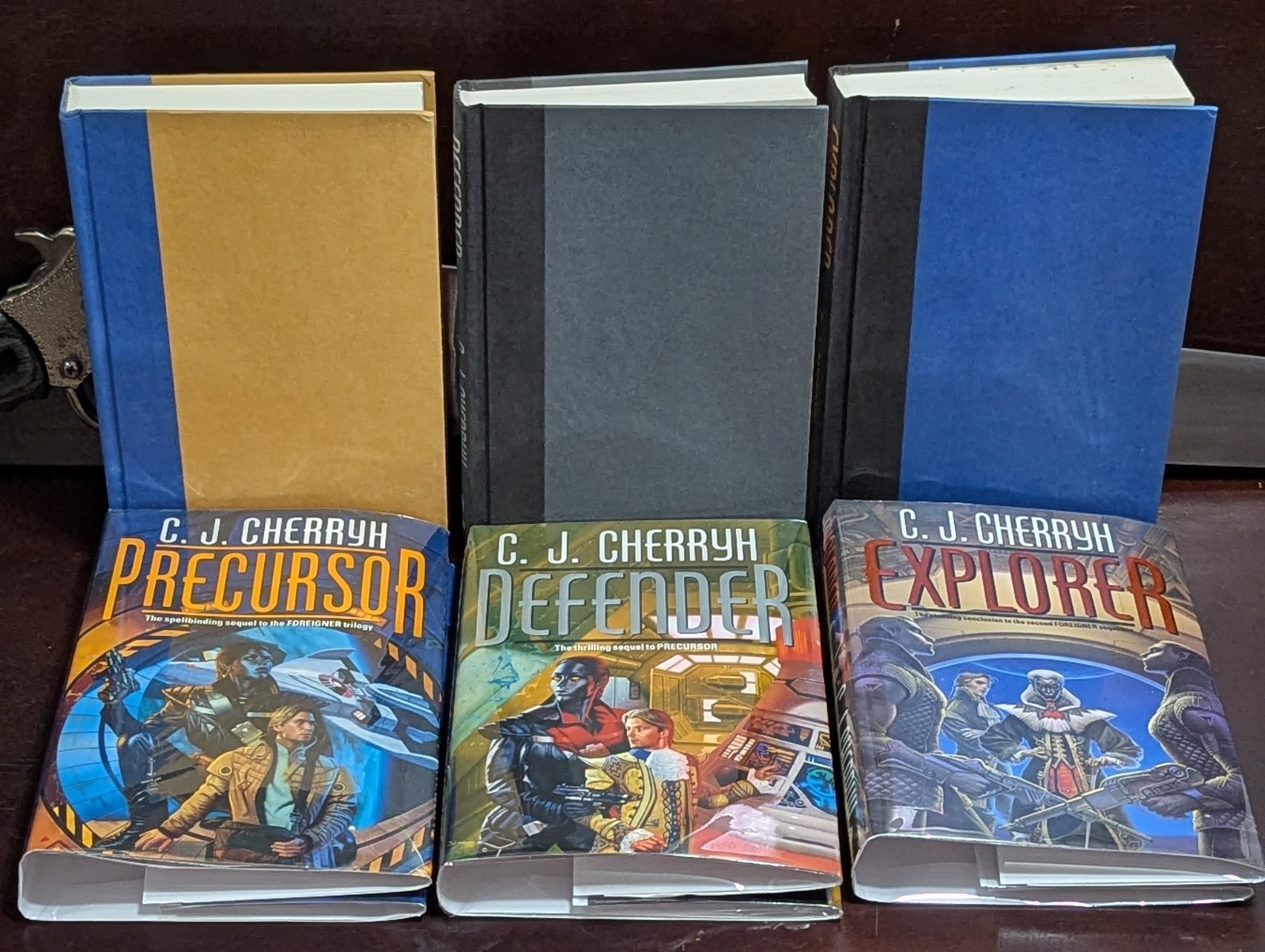 ​​​C.J. Cherryh Foreigner 2nd Sequence Precursor Defender Explorer 1st/1st HCDJ