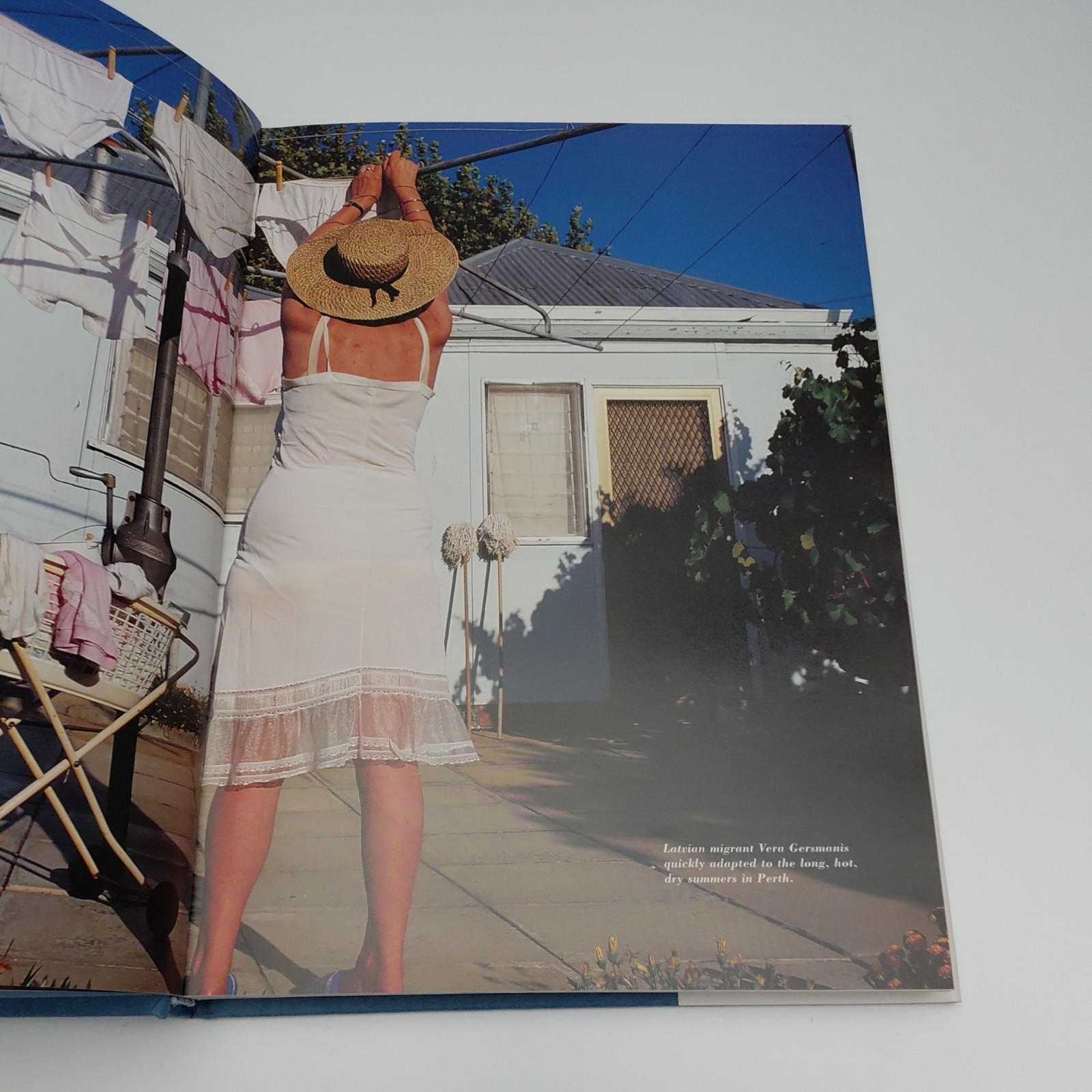 Beyond Black and White The Many Faces of Australia by Andy Park – 1995 Book