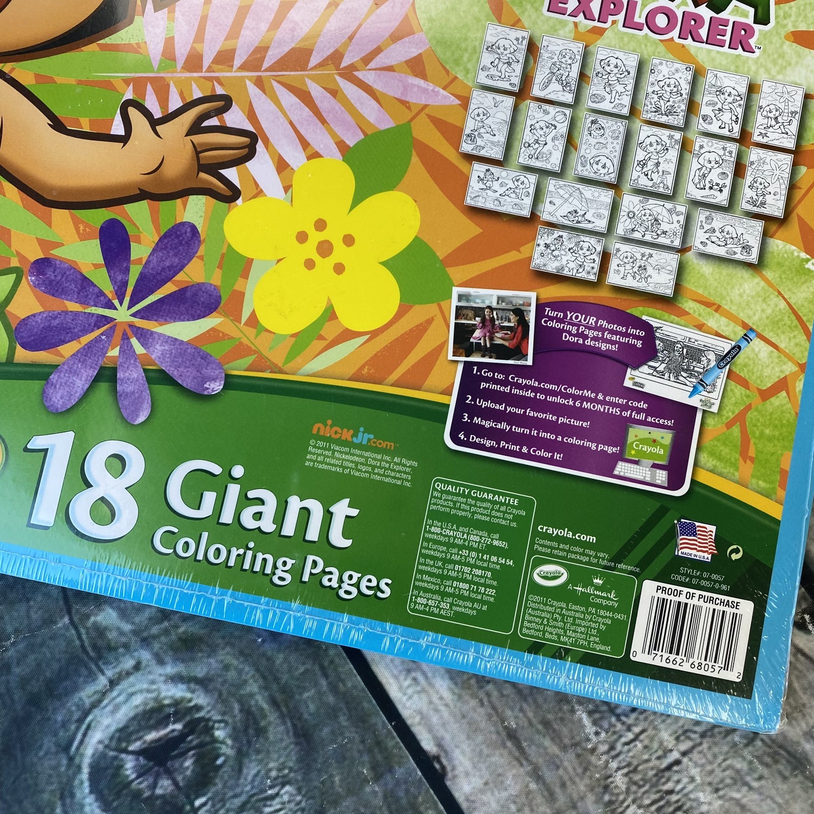 Sealed Dora The Explorer 18 Jumbo Giant Coloring PAGES K-mart Sticker Crayola