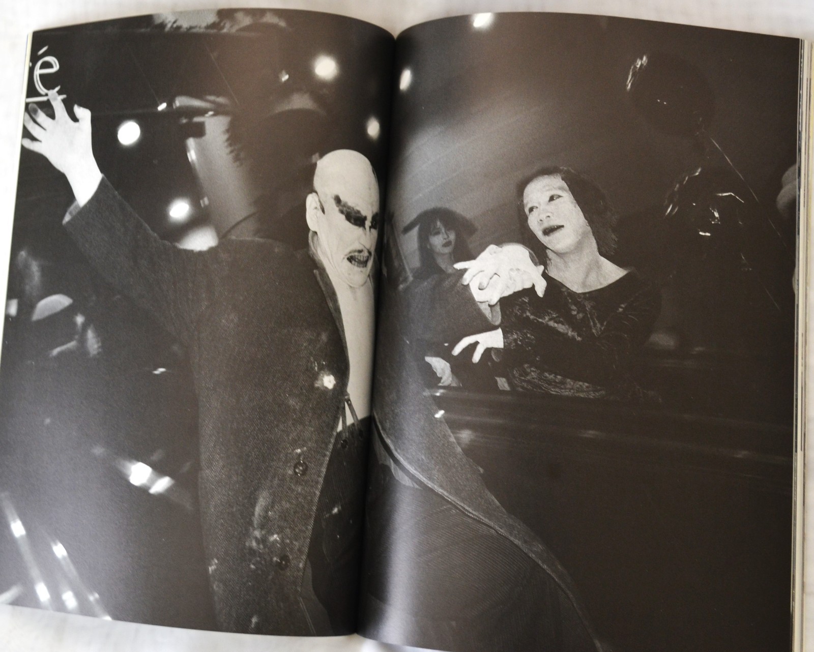 Magazine, Nobuyoshi Araki Special Issue, 51 p of Araki’s photographs ,postcard
