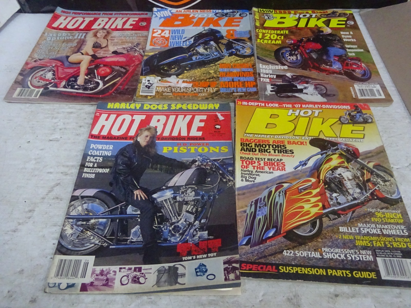 ASSORTMENT OF 5 OLDER HOT BIKE MAGAZINES