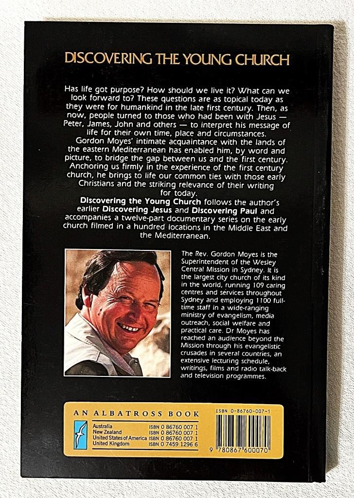DISCOVERING THE YOUNG CHURCH GORDON MOYES PAPERBACK BOOK 166 PAGES