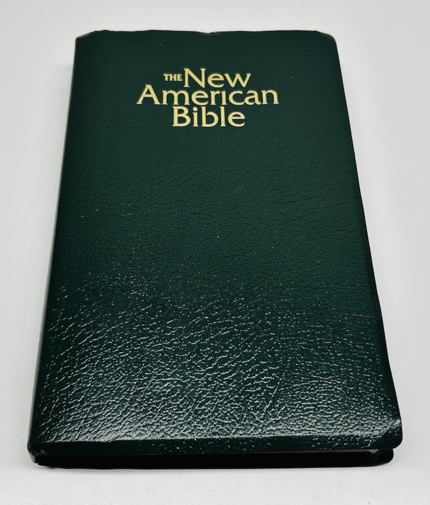 Green THE NEW AMERICAN BIBLE~Official Catholic World Press Bible book~c.2011