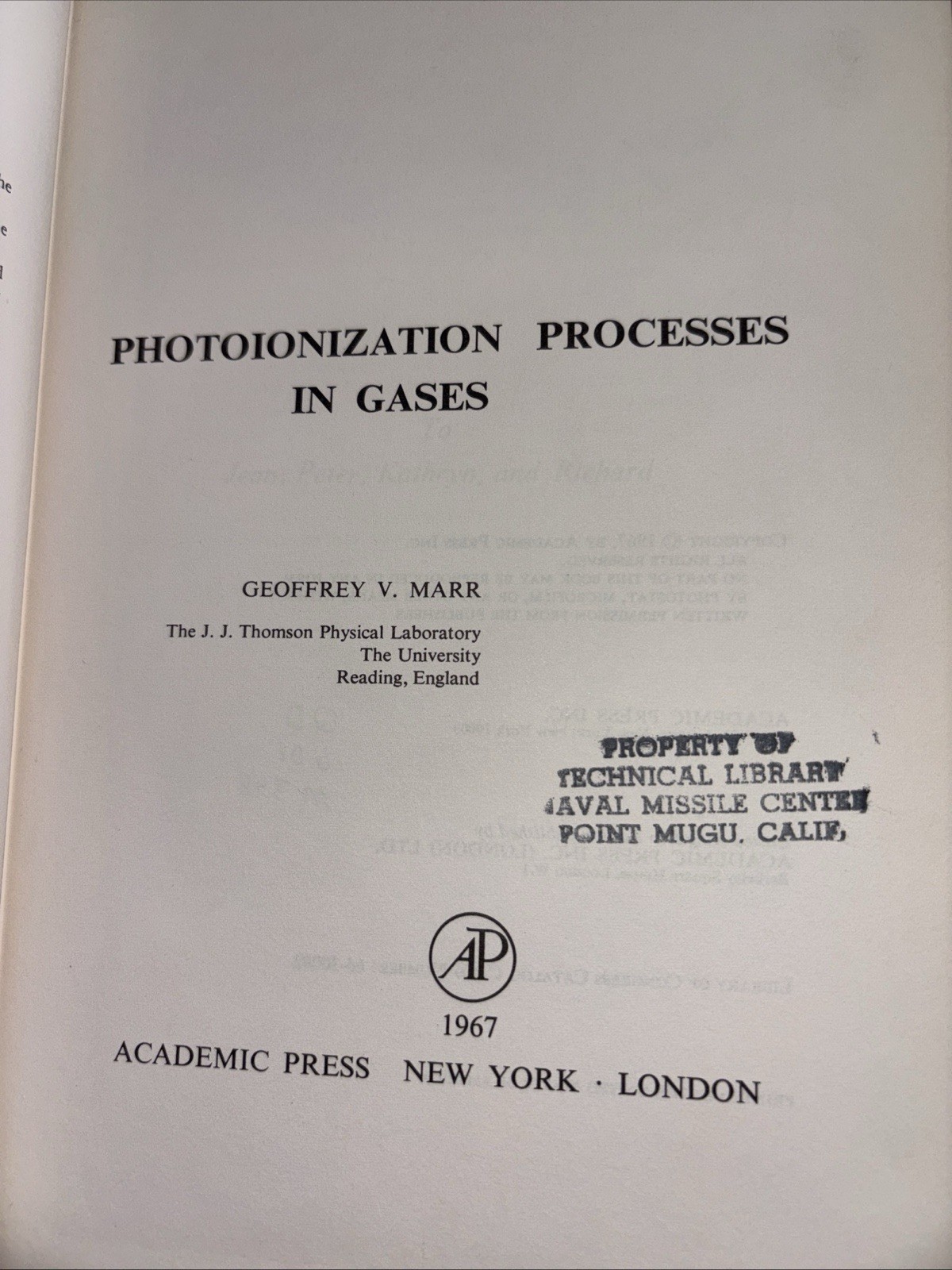 Wave Propagation and Group Velocity (Pure & Applied Physics)-Léon Brillouin-1962