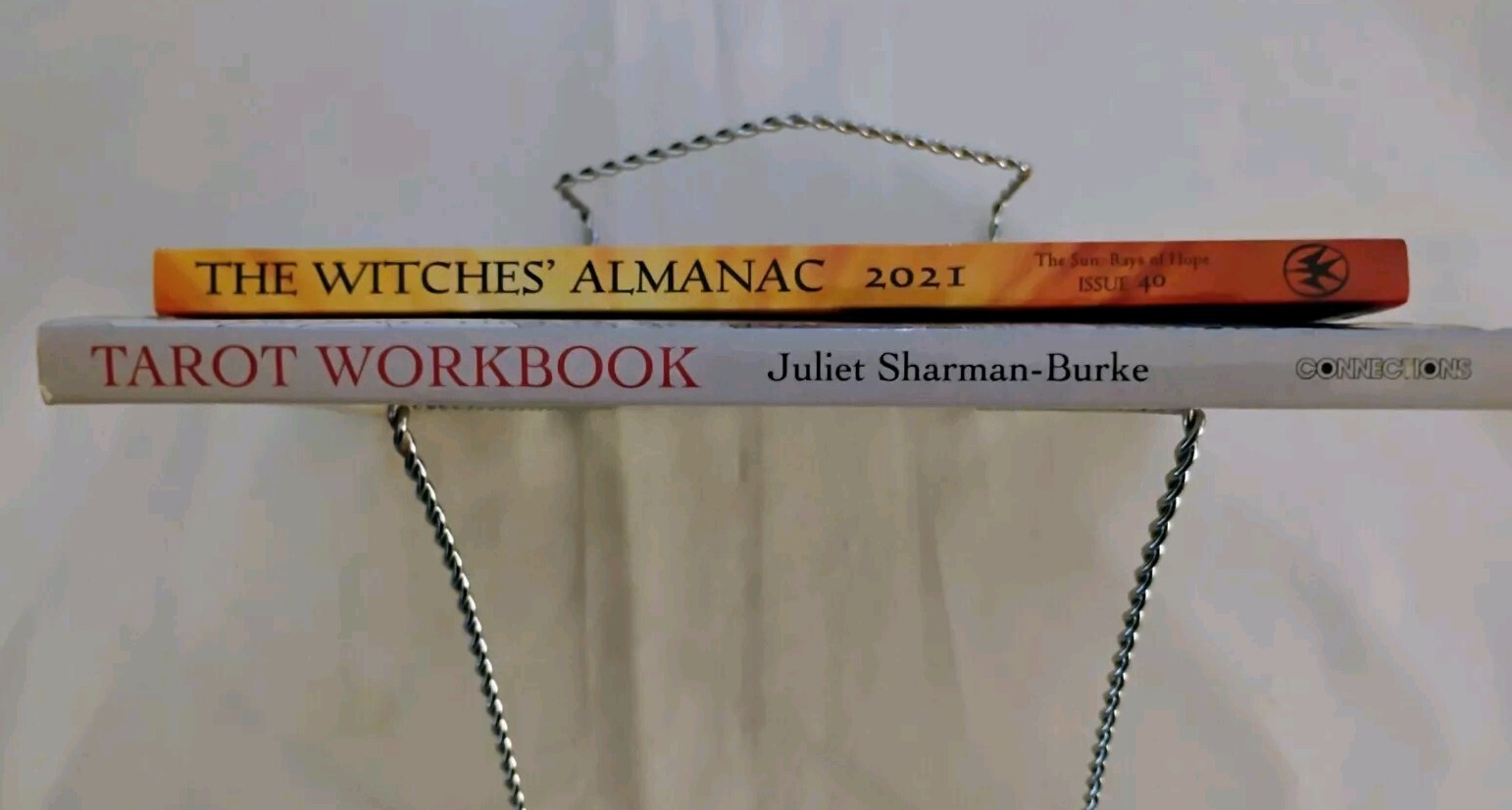 occult book lot witchcraft, Tarot, pagan ritual, book of women’s rituals 1 game