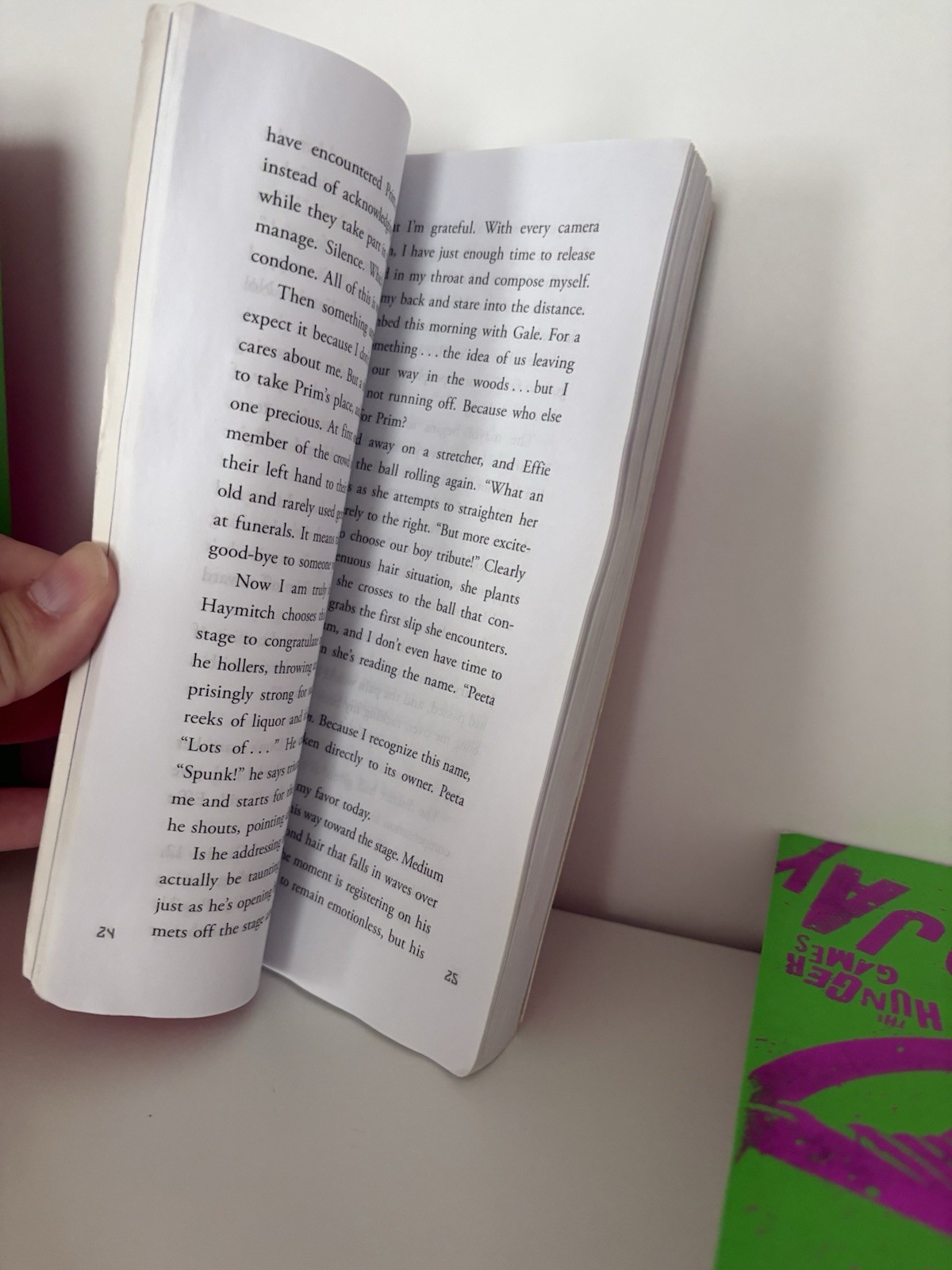 Hunger Games Trilogy: Propaganda Edition Suzanne Collins Neon Scholastic *READ*