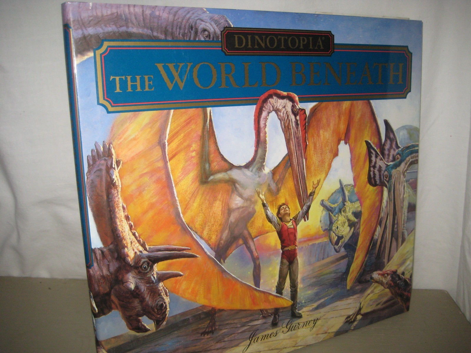 The World Beneath/ 1995/ James Gurney/ hardback/ jacket/Dinotopia