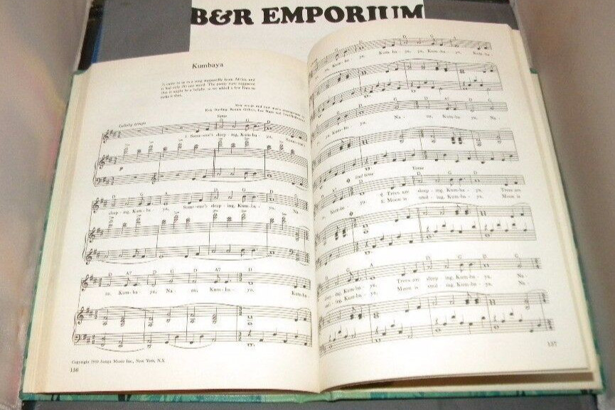 The Weavers’ Song Book – (1960 Harper & Brothers) – Hardcover, 177 pages