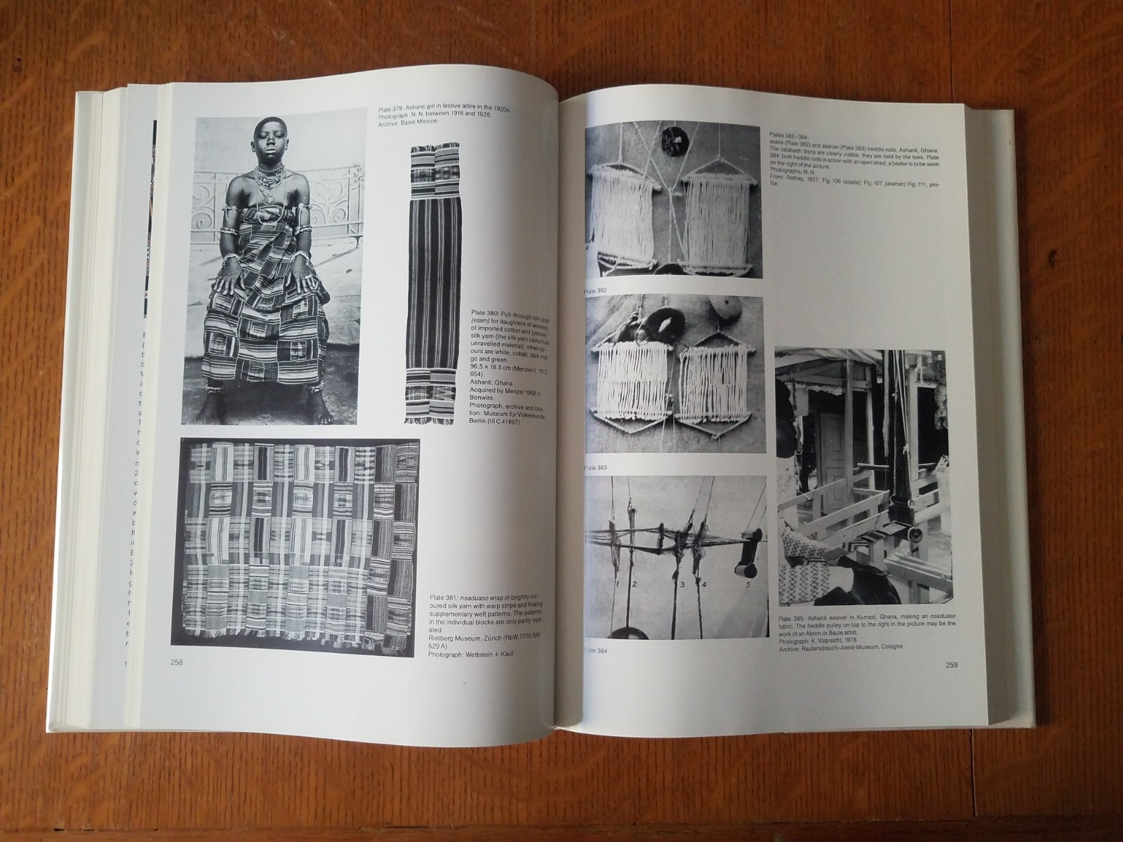 Weaving in Africa: South of the Sahara by Karl-Ferdinand Schaedler textiles NF