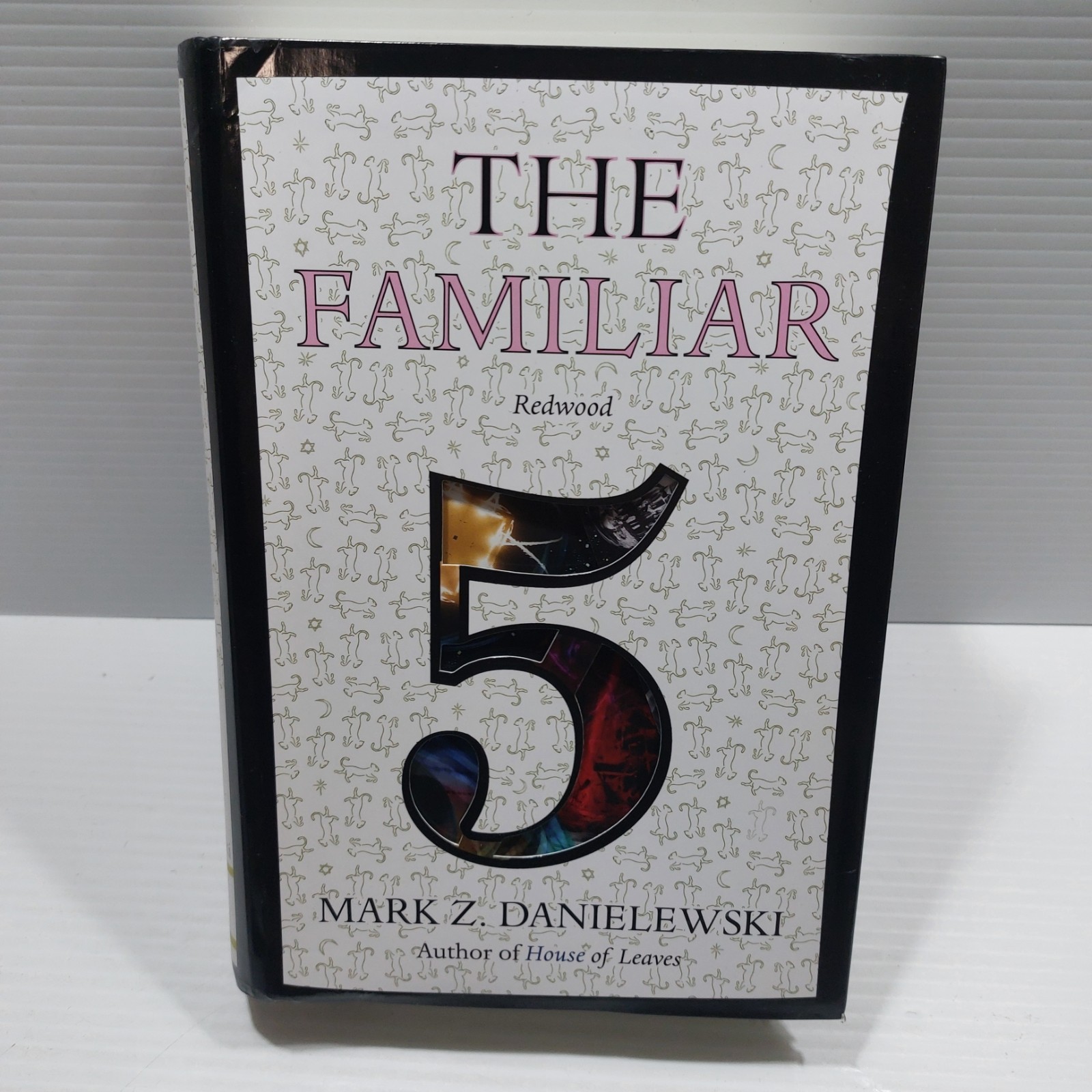 Mark Z. Danielewski The Familiar Complete Softcover set Vol 1 – 5